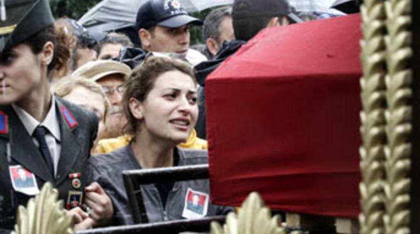 'Kardelen Ayşe' Teğmen Ayşe oluyor