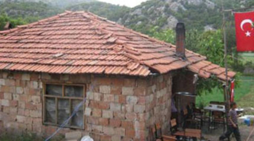 Şehidin evi onarıldı