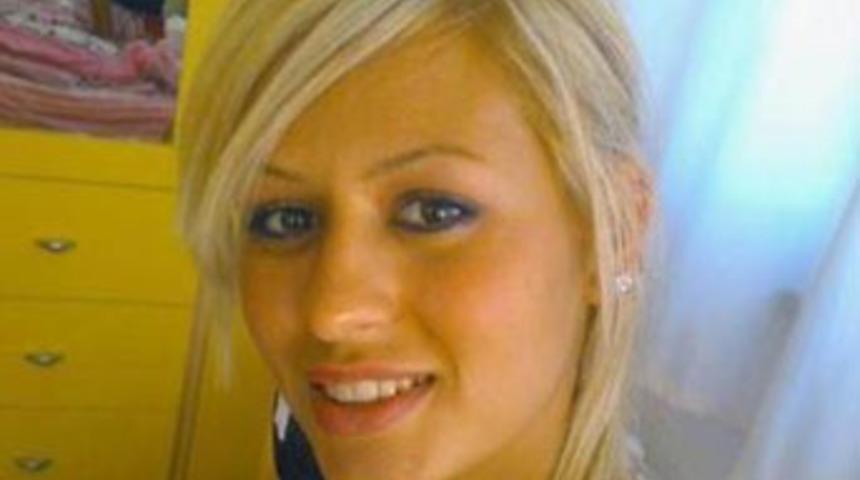 Gen&ccedil; mankenin ş&uuml;pheli &ouml;l&uuml;m&uuml;