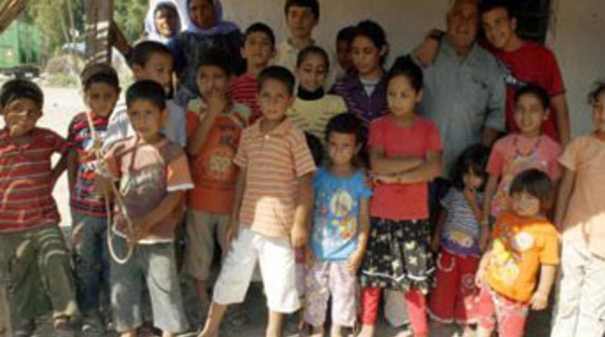 24 &ccedil;ocuk yapmak kesmedi...