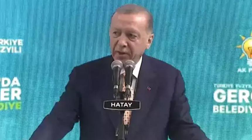 Cumhurbaşkanı Erdoğan'dan önemli açıklamalar! "Biz depremzede kardeşleri oy tercihine göre ayıranlardan değiliz"
