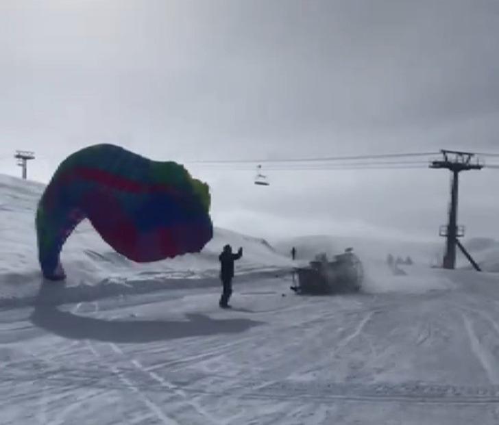 Paraşütle gökyüzünde kahvaltı keyfi yapmıştı! Bu kez ölümden döndü G4