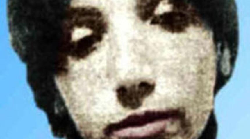 Dikkat! Bu kadın canlı bomba