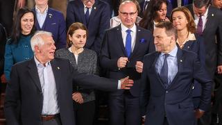 Avrupa Birliği'nden vize serbestisi açıklaması! 'Türkiye ile ilişkileri iyileştirme yoluna girmeliyiz'