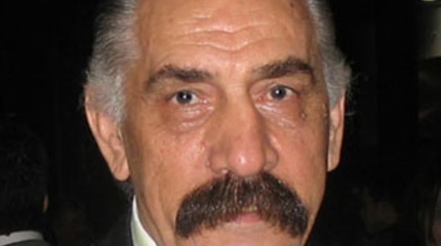 Sırrı Elitaş, beyin kanaması ge&ccedil;irdi