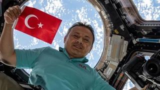 Türk astronot Alper Gezeravcı’nın dönüşü yine ertelendi