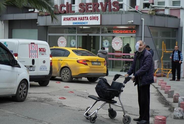 Yüzü eriyen adamın yardım çığlığı: "Suratım mum gibi eriyor, gözüm akıyor" G1