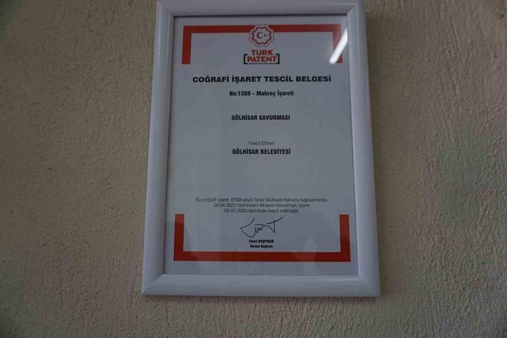 Porsiyonu 120 lira! Kızgın sac üzerinde 7 saniyede pişiriyor... Talep arttı, son 2 usta kaldı! G2