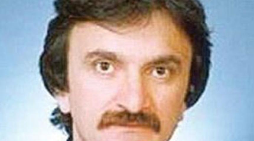 T&uuml;rbana &ouml;zg&uuml;rl&uuml;k isteyen Prof. Y&Ouml;K&rsquo;te