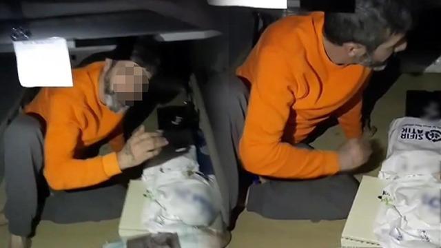Görenleri şaşırtan anlar! Hırsızlık şüphelisi, bazanın içinden çıktı