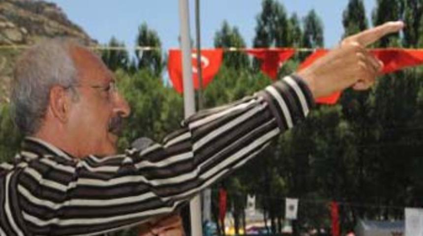 Kılı&ccedil;daroğlu'nun beğendiği pankart