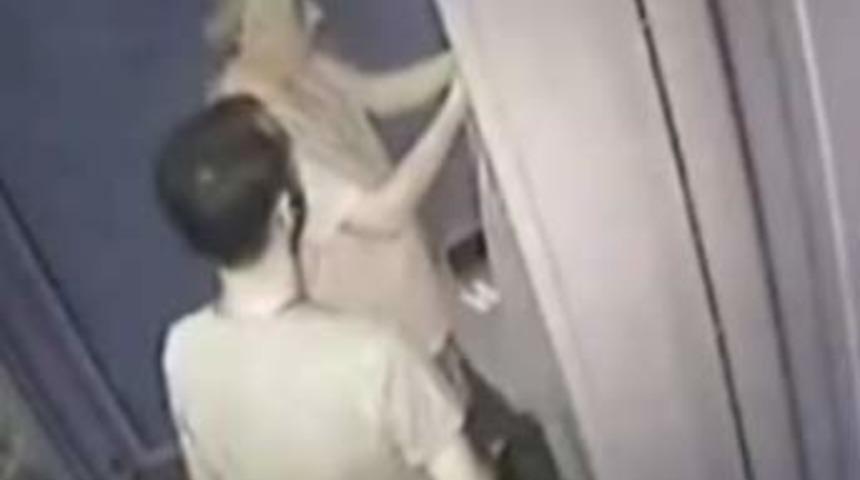 ATM fareleri g&uuml;venlik kamerasında