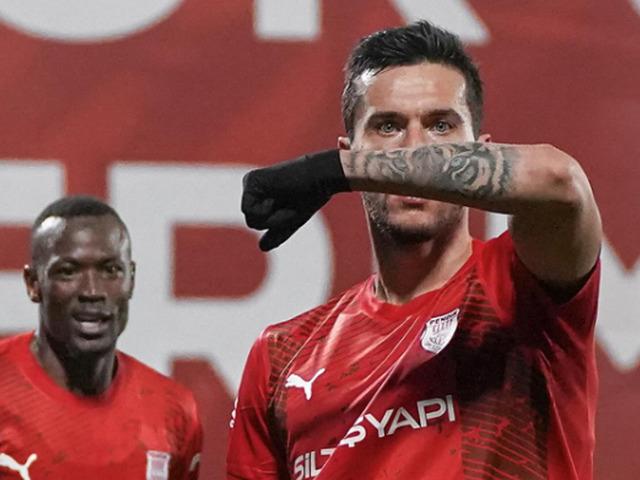Pendikspor ligin tozunu atmaya başladı! Son 5 maçta yenilgi yüzü görmediler! Umut Nayir damgasını vuruyor...