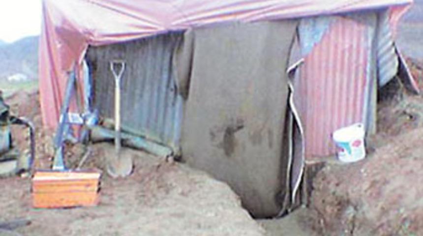 Sınır karakolunda şok eden g&ouml;r&uuml;nt&uuml;!