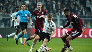 Trabzonspor'dan Beşiktaş derbisinin devre arasında olay yaratan paylaşım!