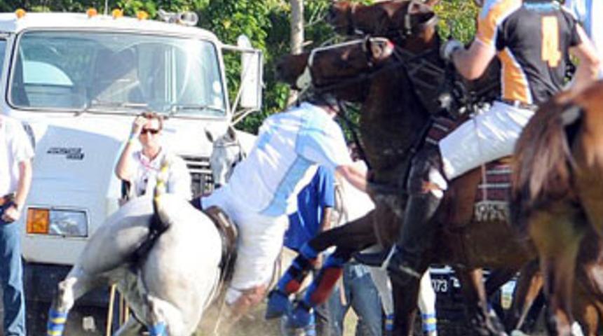 Prensin karizması b&ouml;yle yerle bir oldu!