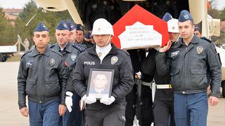 Helikopter kazasında şehit olan 2 pilotun cenazesi Ankara'ya getirildi!