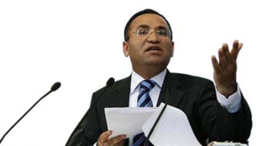 Ak Parti'den Gezen'e 'aptal' tepkisi