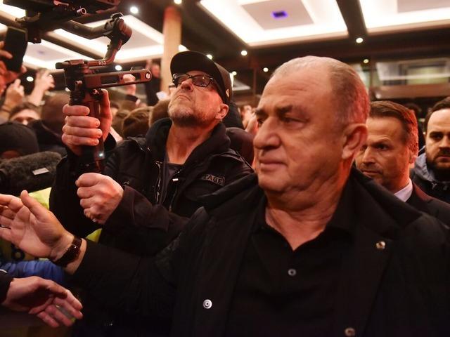 Yapsa yapsa Fatih Terim yapardı! Derbide Olympiakos'u da devirdi, şampiyonluğa göz kırptı... Yunanlılar onu konuşuyor