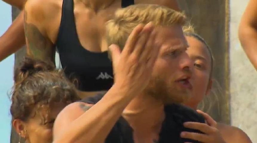 Survivor konseyde kavga çıktı! Çığlık sesleri sonrası yayına ara verildi 