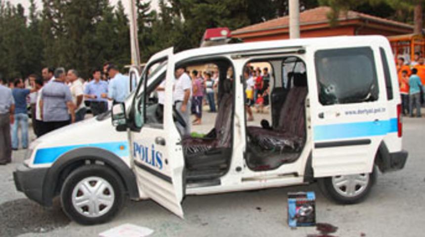 Polis aracına hain saldırı: 4 şehit