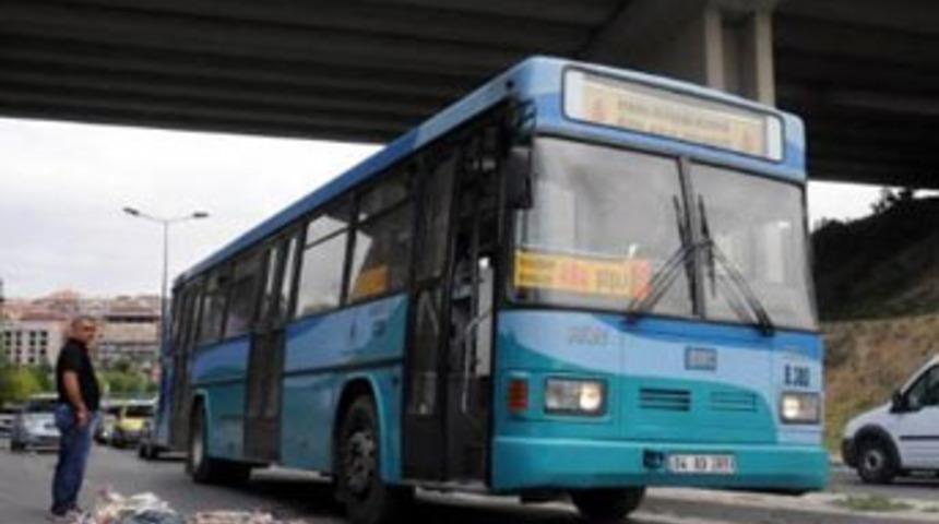 &Ouml;ld&uuml;, trafik bile durmadı