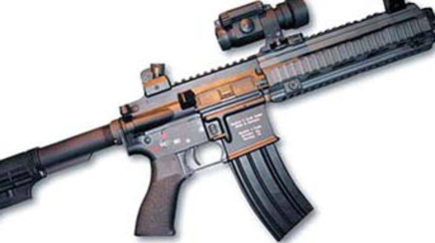 Y&uuml;zde y&uuml;z yerli silahta kavga