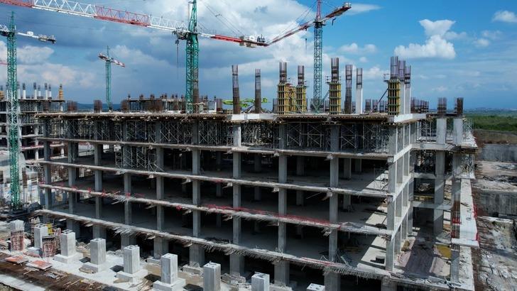 Günlüğü 2 bin liraya usta bulamayan kadın müteahhit çözümü kendinde buldu! "Evlerinden alınıp öğle ve akşam yemeği de veriliyor, ama bulamıyoruz" G3