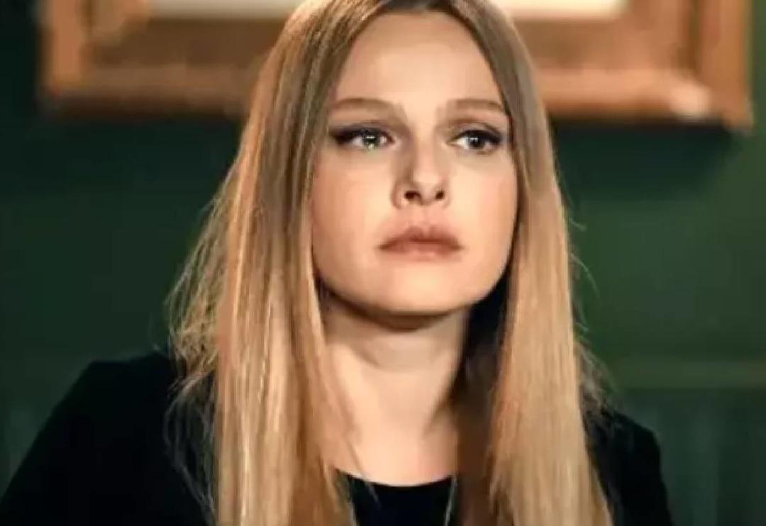 Haziran Gecesi'nin Havin'i Naz Elmas'ın son hali şaşırttı... Oyuncu siyah bikinisiyle pozlarını paylaştı! Paylaşıma yorum yağdı