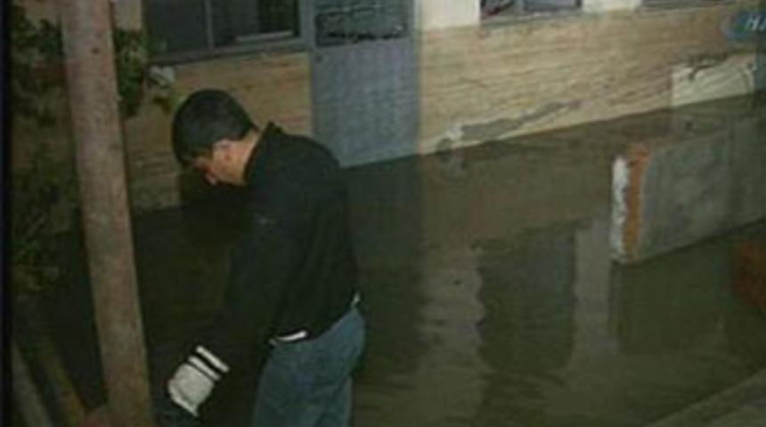 Flaş...İstanbul'a beklenen yağmur geldi