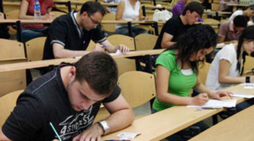 Bütün sırlar 3 saat 22 dakikada