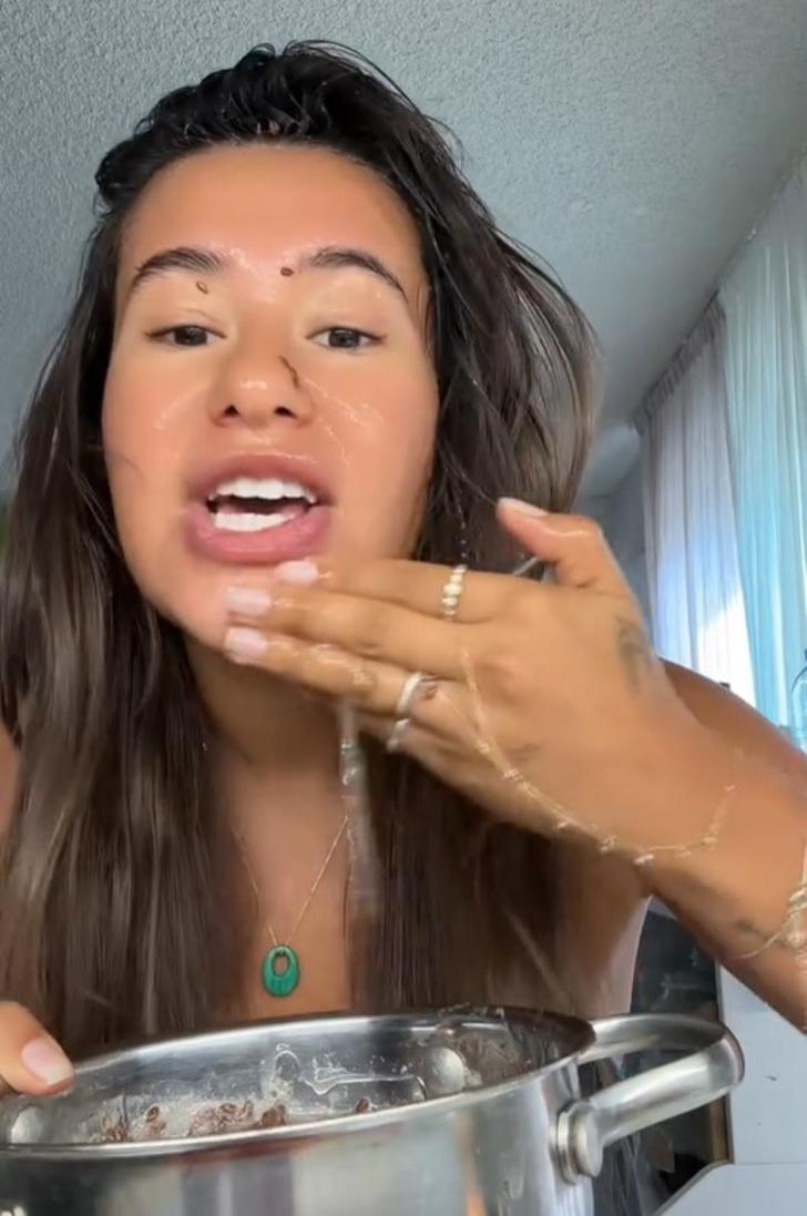 Evde yapılan doğal botoks maskesi sosyal medyada gündem oldu! 'Cildim çok parlak göründü' G5