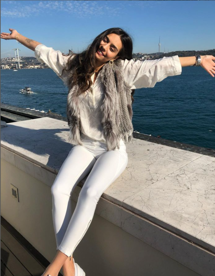 Mesut Özil'in eşi Amine Gülşe spor yaptığı anları paylaştı! Paylaşıma beğeni yağdı G2