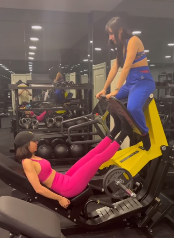 Mesut Özil'in eşi Amine Gülşe spor yaptığı anları paylaştı! Paylaşıma beğeni yağdı G3