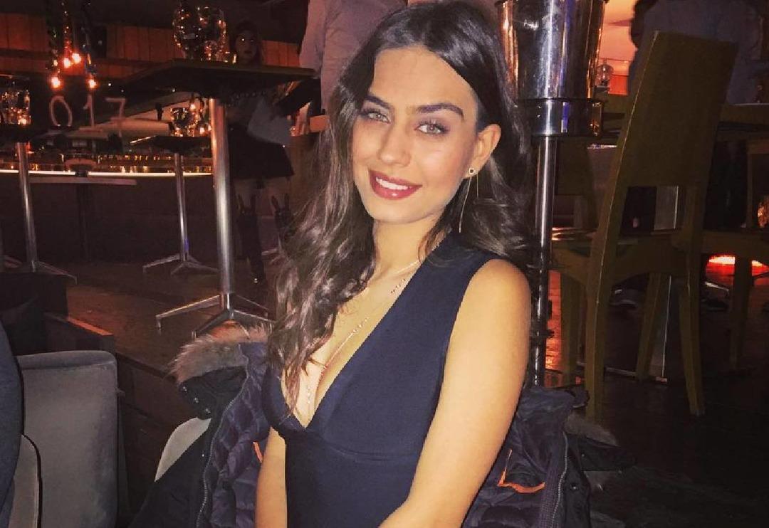 Mesut &Ouml;zil'in eşi Amine G&uuml;lşe spor yaptığı anları paylaştı! Paylaşıma beğeni yağdı