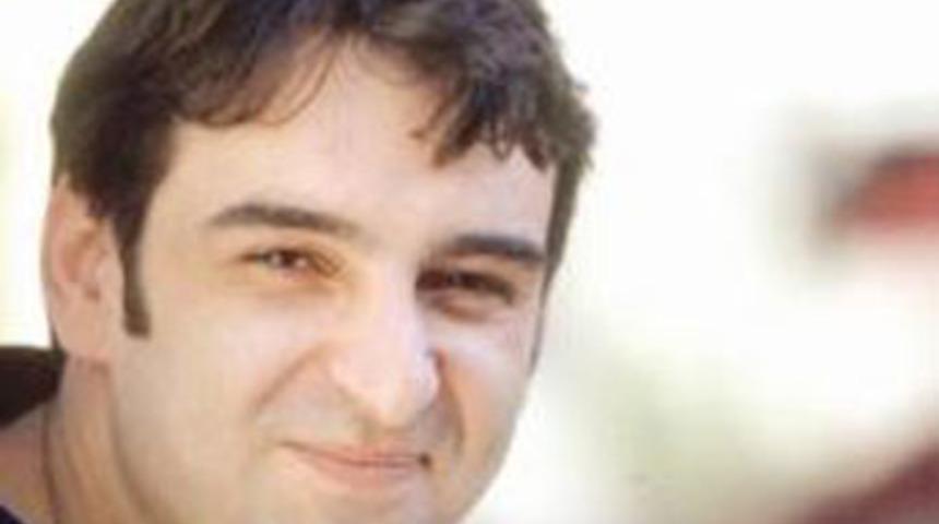 &Uuml;nl&uuml; mizah&ccedil;ı yoğun bakımda