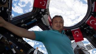 Alper Gezeravcı'nın dönüşü bir kez daha ertelendi