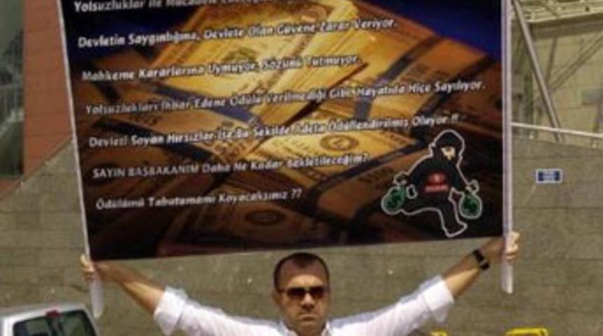 Huzur Giyim'de huzursuzluk s&uuml;r&uuml;yor