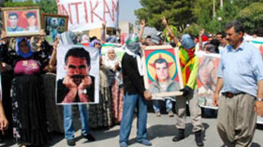 PKK cenazesinde yine o pankart