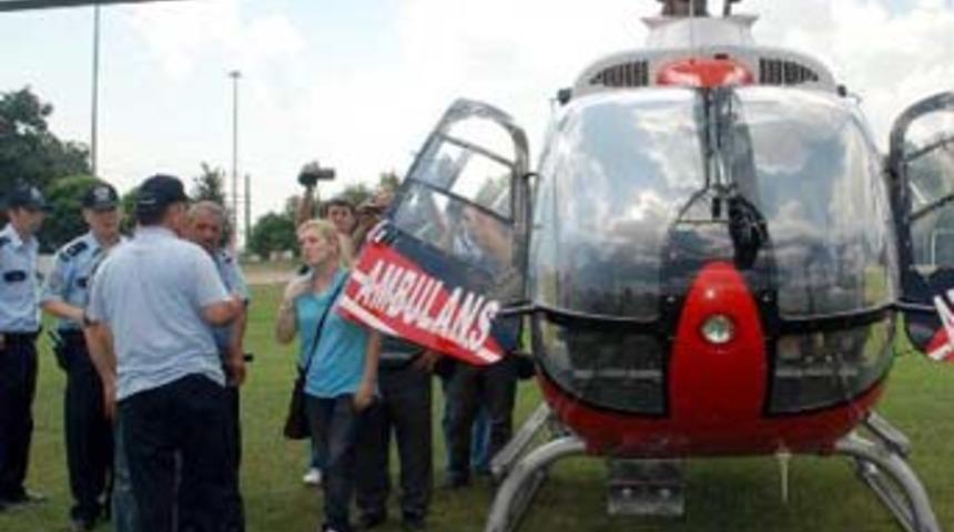 N'olur beni de alın helikoptere...