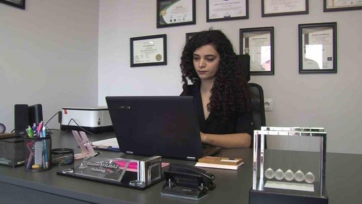 Depremzede Psikolog, asrın felaketini anlattığı cümleleriyle yürekleri burktu! "Depremin boyutu tahmin ettiğimizden daha fazla" G1