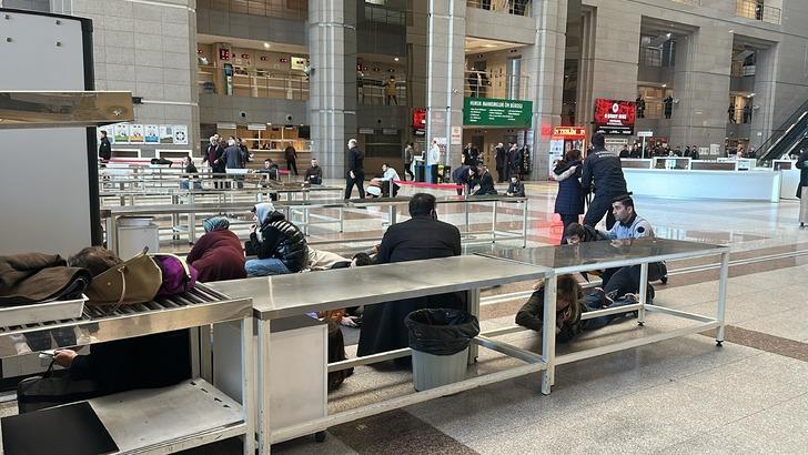 SON DAKİKA | Çağlayan Adliyesi önünde polis noktasına silahlı saldırı! Bakan Yerlikaya açıkladı: 3'ü polis 6 yaralı G5