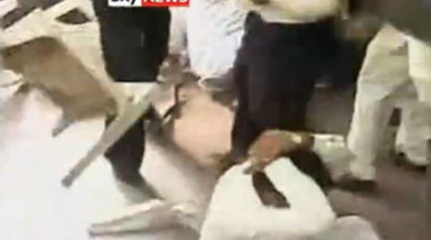 Politikacıya parti dayağı