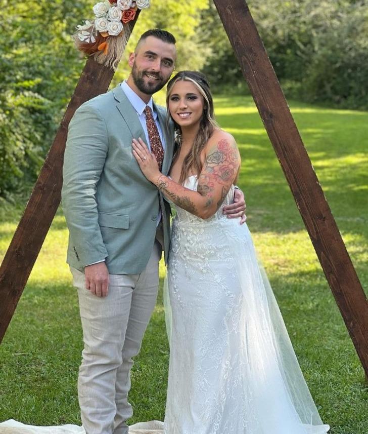 Gelin düğünün ortasında saçlarını kesti! Davetliler şoke oldu, damat gözlerine inanamadı 'Misafirleri ve kocasını şaşırttı' G2