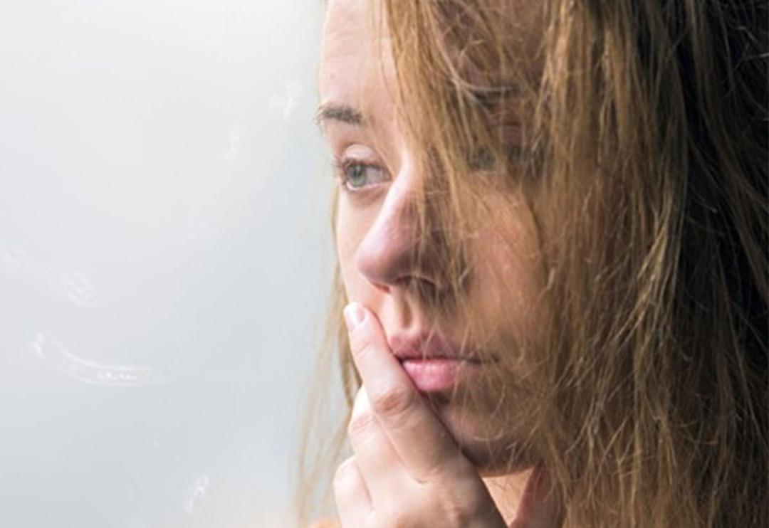 Gen&ccedil; yaşlarda ortaya &ccedil;ıkıyor 'Kadınlarda erkeklerden 2 kat fazla' Bu belirtilerin bir ya da birka&ccedil;ını yaşıyorsanız dikkat