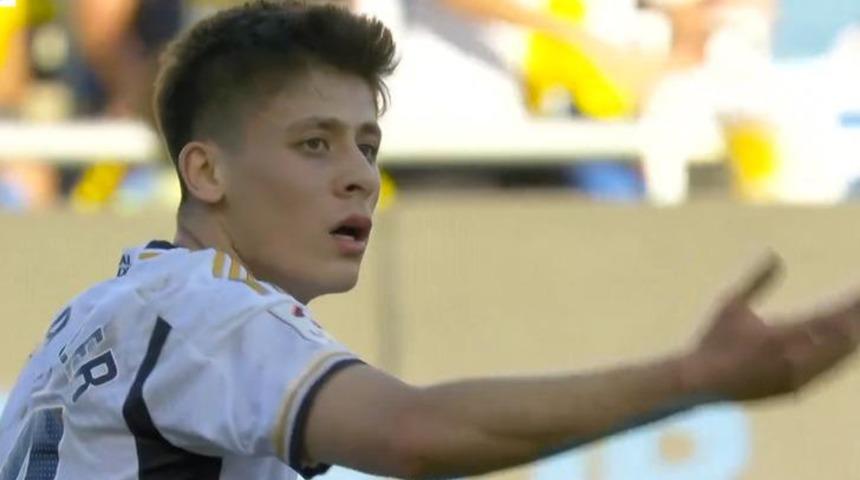 Ancelotti, Real Madrid'de süre bulamayan Arda Güler ile maçın ardından özel olarak görüştü, tavsiye verdi!