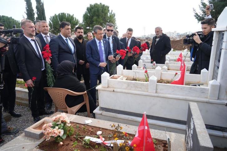 Depremzede kadından CHP lideri Özgür Özel'e tepki: 'Burada konuşma yapamazsınız, burası siyaset yeri değil' G5