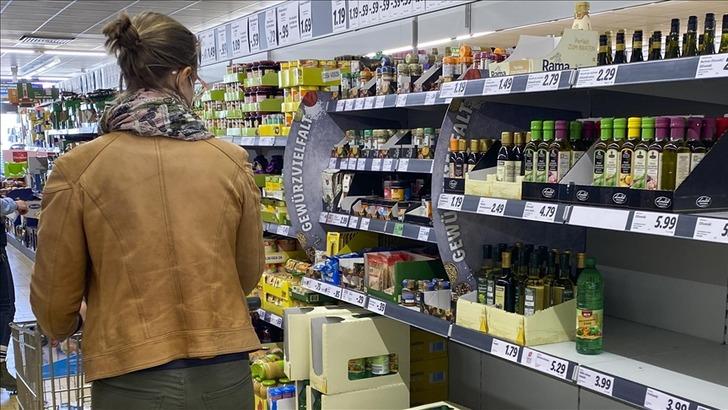 Euro Bölgesi'nde tüketicilerin enflasyon beklentisi düştü