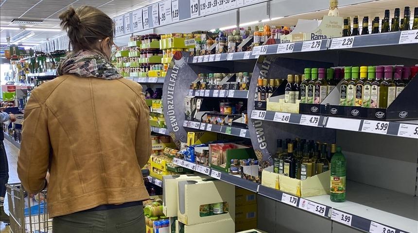 Euro Bölgesi'nde tüketicilerin enflasyon beklentisi düştü