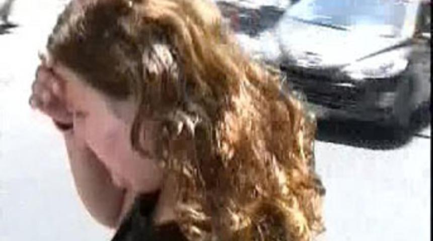 Cihangir'de eli bı&ccedil;aklı kadın dehşeti